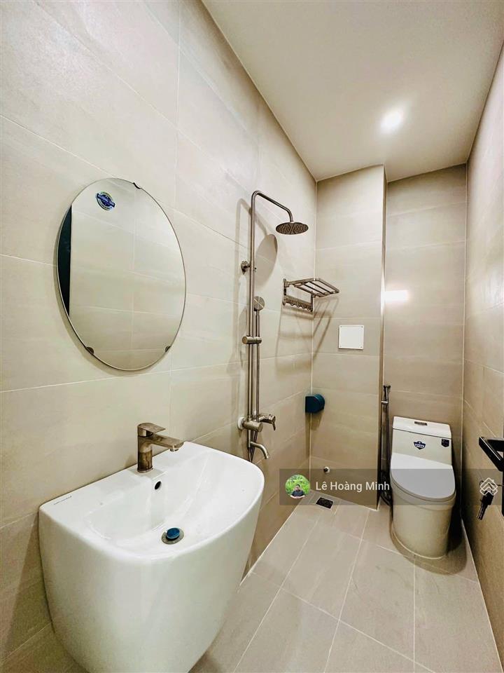 Siêu phẩm 4m x 26m. 5 tầng có thang máy mặt tiền nhánh đông hưng thuận 42. sát kdc an sương