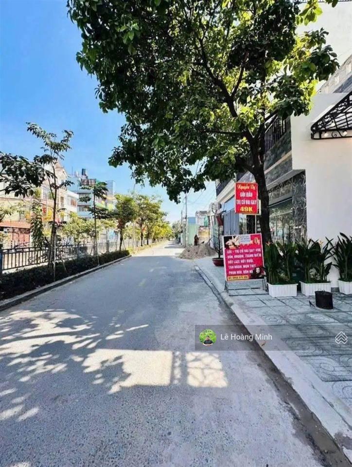 Siêu phẩm 4 tầng mặt tiền đường thông, kinh doanh thạnh lộc 37