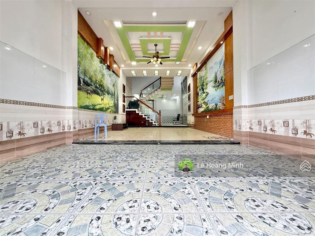 Nhà phố 5,2m x 20m, xây 3 lầu hẻm xe hơi 885 đường nguyễn ảnh thủ. ngay tch 10