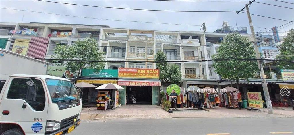 Nhà phố 4 tầng 5m x 22m. sử dụng 5m x 30m. mặt tiền đường nguyễn thị búp (kdc hiệp thành city)