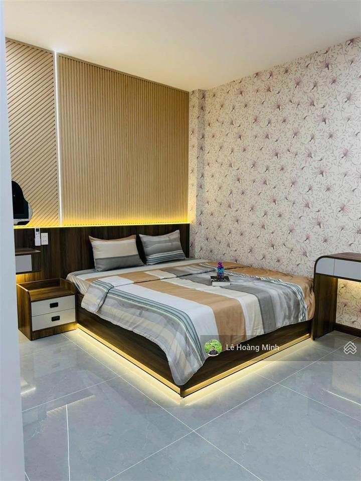 Siêu phẩm 5m x 15m. có thang máy căn góc 2mt hẻm 8m đường thạnh xuân 25