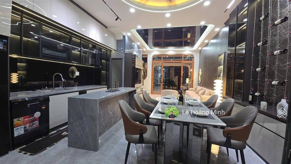 Siêu phẩm nhà phố ngang 5,6m đẹp như villa đường thông kinh doanh thạnh xuân 21