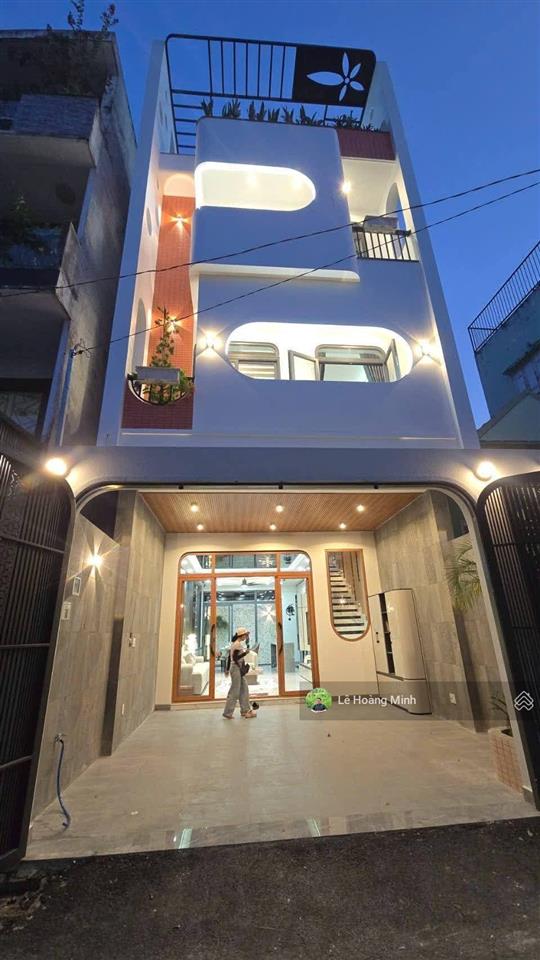 Siêu phẩm nhà phố ngang 5,6m đẹp như villa đường thông kinh doanh thạnh xuân 21