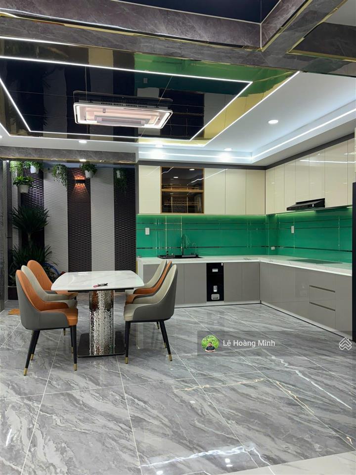 Siêu phẩm ngang 5,5m xây 4 tầng thang máy hẻm rộng 14m thông khu vip tch 10