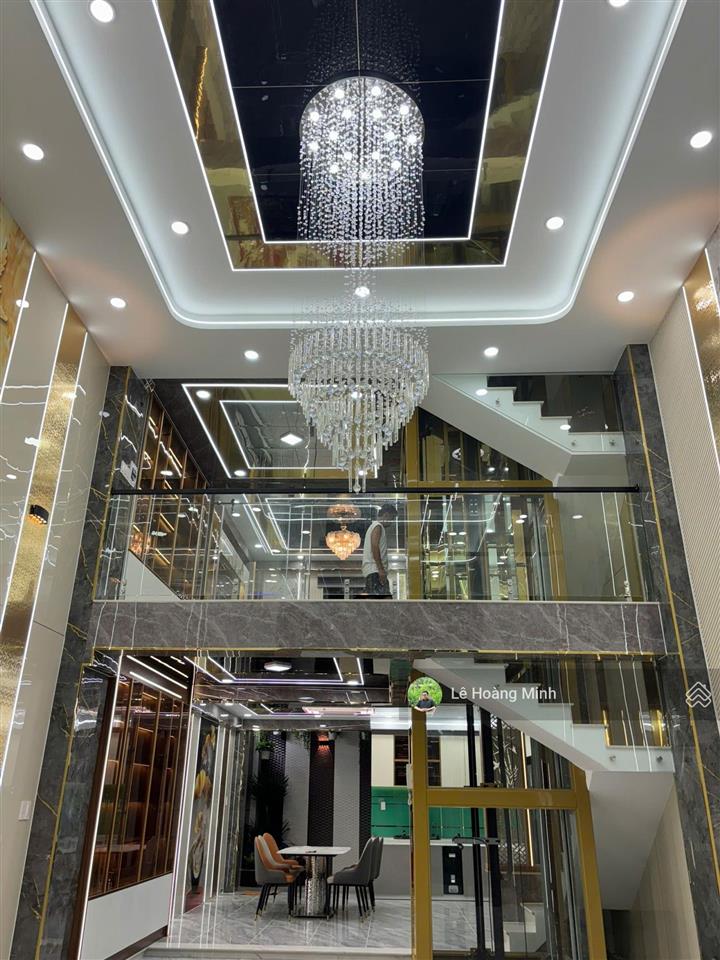 Siêu phẩm ngang 5,5m xây 4 tầng thang máy hẻm rộng 14m thông khu vip tch 10