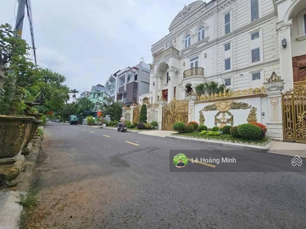 Lô đất đẹp 10m x 18m. 180m2 view công viên. khu biệt thự phú nhuận đường lê thị riêng