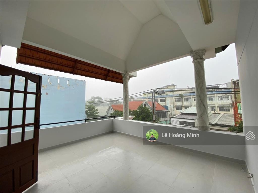 Biệt thự đẹp 12m x 20m. 3 tầng mặt tiền đường đông hưng thuận 17