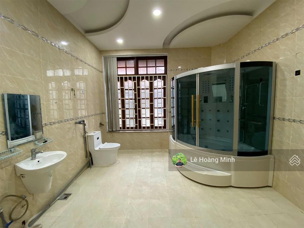 Biệt thự đẹp 12m x 20m. 3 tầng mặt tiền đường đông hưng thuận 17
