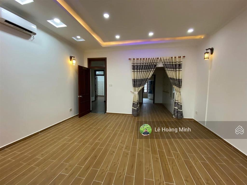 Biệt thự đẹp 12m x 20m. 3 tầng mặt tiền đường đông hưng thuận 17
