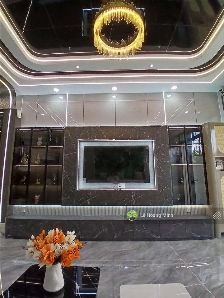 Siêu phẩm 4m x 20m. xây 3 tầng full nội thất mặt tiền kinh doanh đường thạnh lộc 37
