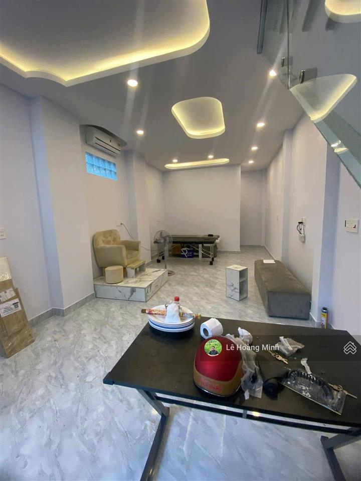Nhà phố 4m x 15m. đúc 3 lầu 1/ ngắn nguyễn thị kiểu. ngay siêu thị metro