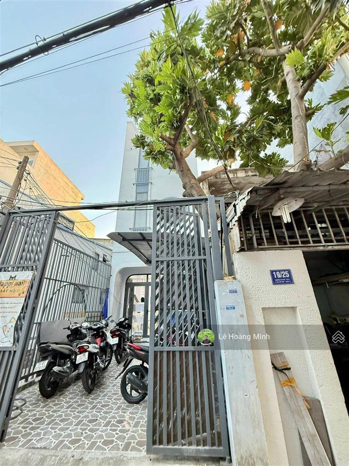 Nhà phố 4m x 15m. đúc 3 lầu 1/ ngắn nguyễn thị kiểu. ngay siêu thị metro