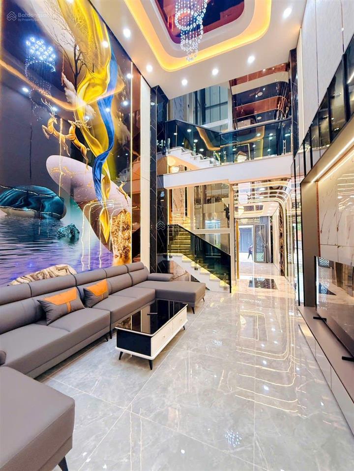 Siêu phẩm 4 tầng có thang máy. hẻm rộng 12m khu vip 1/ thạnh lộc 29. ngay ngã tư ga