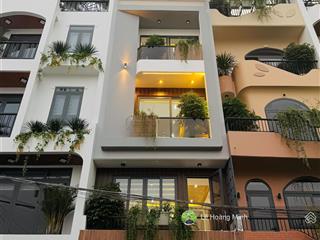Siêu phẩm hiện đại 4 tầng đẹp lung linh hẻm nhựa 7m thông gần ngã tư ga