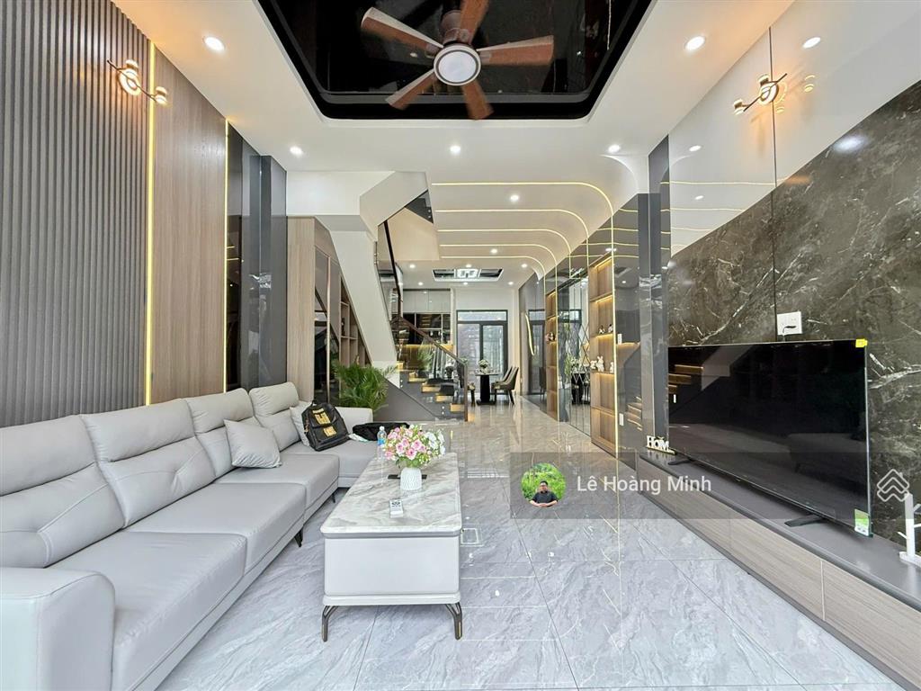 Siêu phẩm 4,2m x 20m. 3 tầng hẻm nhựa 8m đường thạnh thạnh lộc 27. ngay ngã tư ga