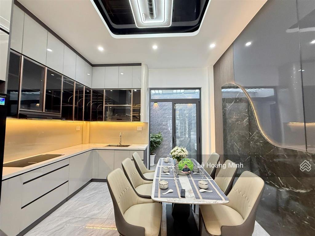 Siêu phẩm 4,2m x 20m. 3 tầng hẻm nhựa 8m đường thạnh thạnh lộc 27. ngay ngã tư ga
