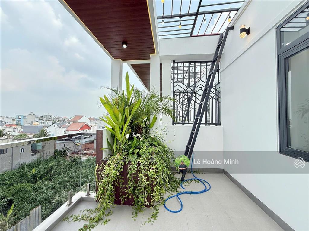 Siêu phẩm 4,2m x 20m. 3 tầng hẻm nhựa 8m đường thạnh thạnh lộc 27. ngay ngã tư ga