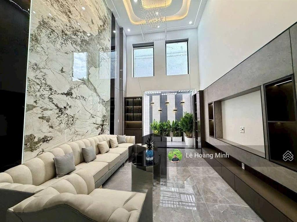 Siêu phẩm 4m x 30m, 4 tầng thang máy hẻm rộng 13m khu vip nguyễn ảnh thủ
