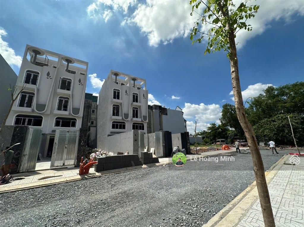 Siêu phẩm 4m x 30m, 4 tầng thang máy hẻm rộng 13m khu vip nguyễn ảnh thủ