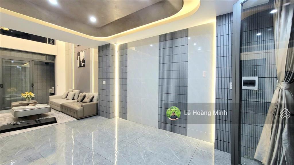 Siêu phẩm 4 tầng ngang 5,5m hẻm 7m 1/ thạnh lộc 19. ngay ngã tư ga