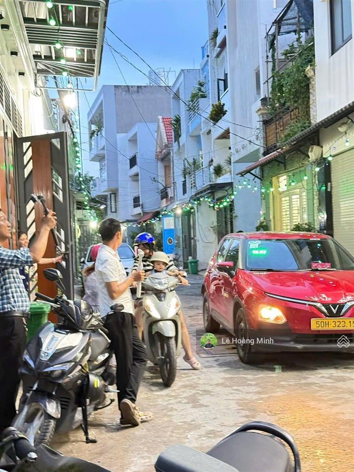 Siêu phẩm luxury ngang 5m có thang máy hẻm nhựa 6m dương thị mười. gần bv q12