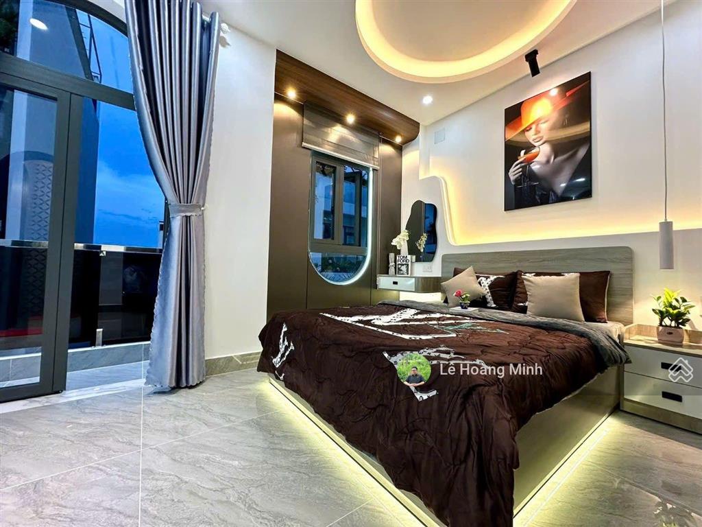 Siêu phẩm luxury ngang 5m có thang máy hẻm nhựa 6m dương thị mười. gần bv q12