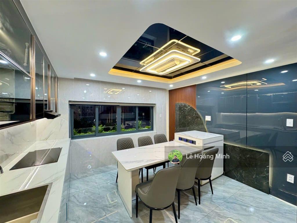 Hạ giá bán gấp nhà phố 4 tầng mặt tiền đường thạnh lộc 39
