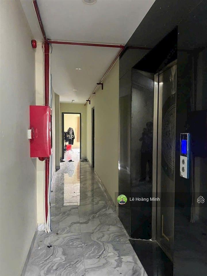 Nhà phố 4m x 25m. xây 5 tầng có thang máy mặt tiền đường song hành