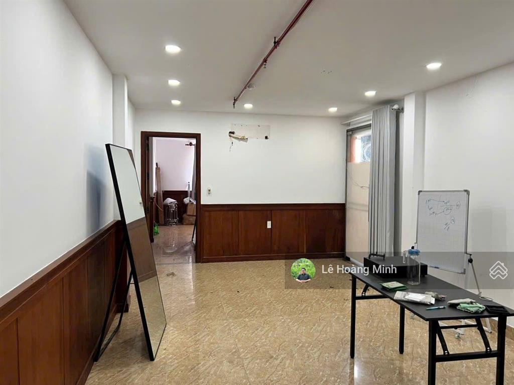 Nhà phố 4m x 25m. xây 5 tầng có thang máy mặt tiền đường song hành
