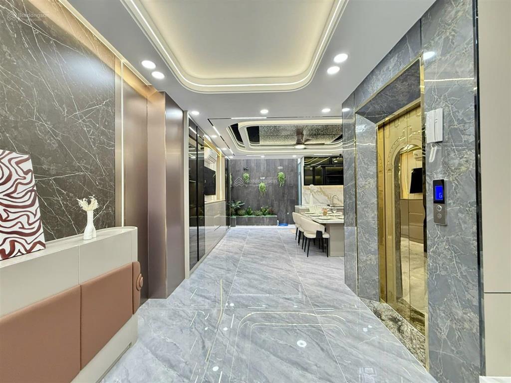 Siêu phẩm 5,5m x 18m. 5 tầng có thang máy hẻm nhựa 8m đường tân chánh hiệp 18, ngay đh gtvt 3