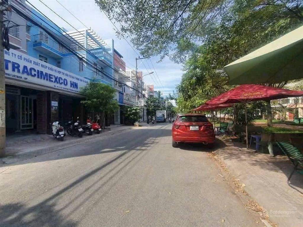 Biệt thự mini 7m x 25m. 4 tầng view công viên kdc vip lê thị riêng. ngay ubnd quận 12