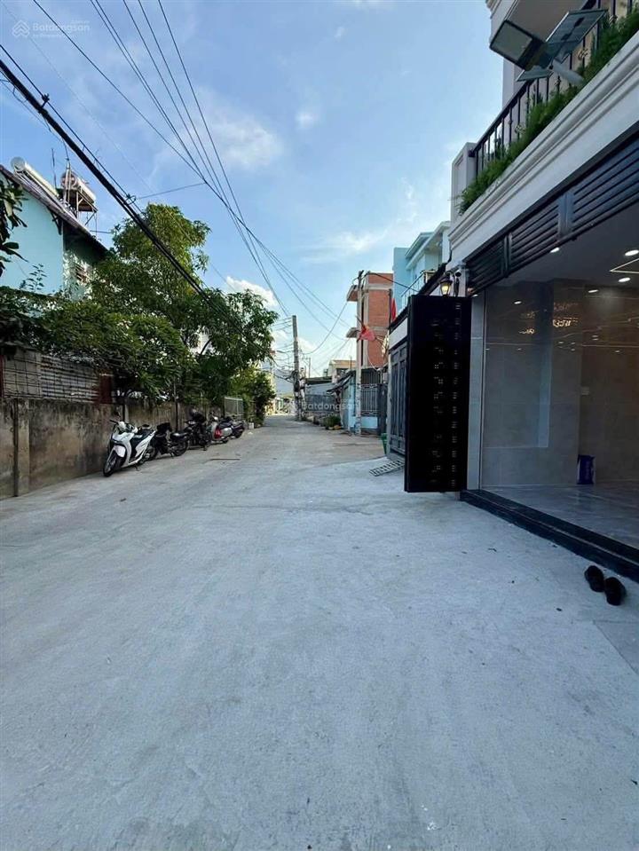 Siêu phẩm đẹp mê 5,5m x 16m. 4 tầng thang máy hẻm 8m thông hà huy giáp. ngay cđ điện lực