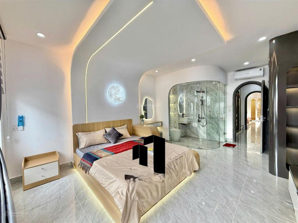 Siêu phẩm luxury 4m x 18m. xây 4 tầng thang máy 1/ hẻm 10m khu vip dương thị mười