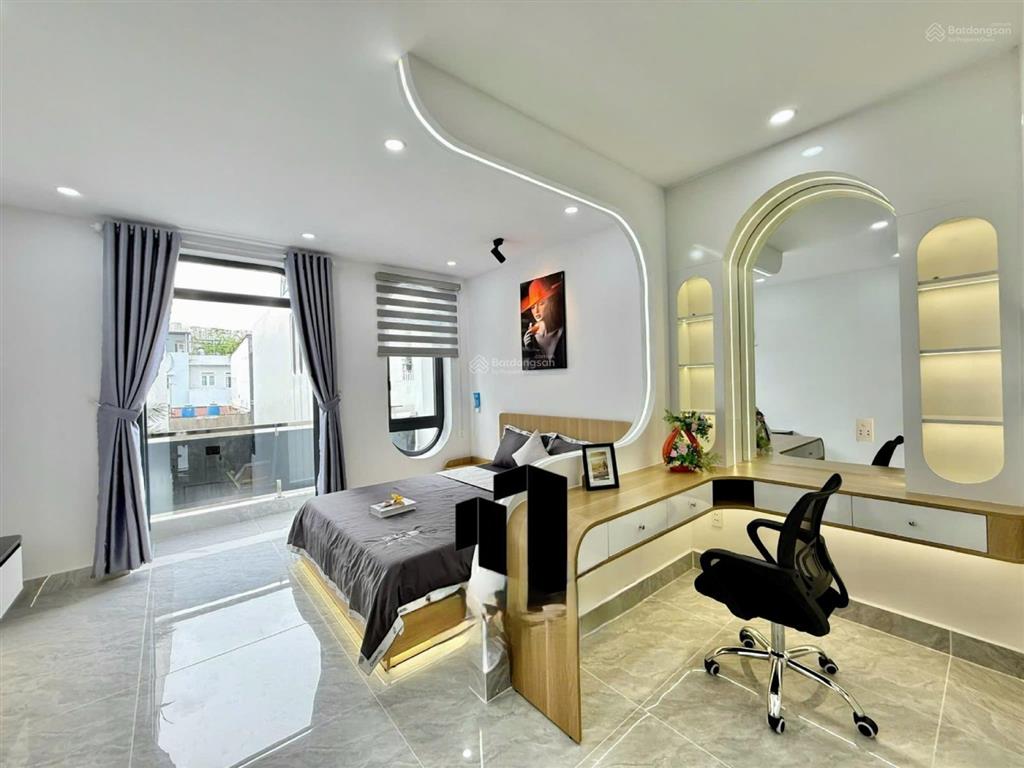 Siêu phẩm luxury 4m x 18m. xây 4 tầng thang máy 1/ hẻm 10m khu vip dương thị mười