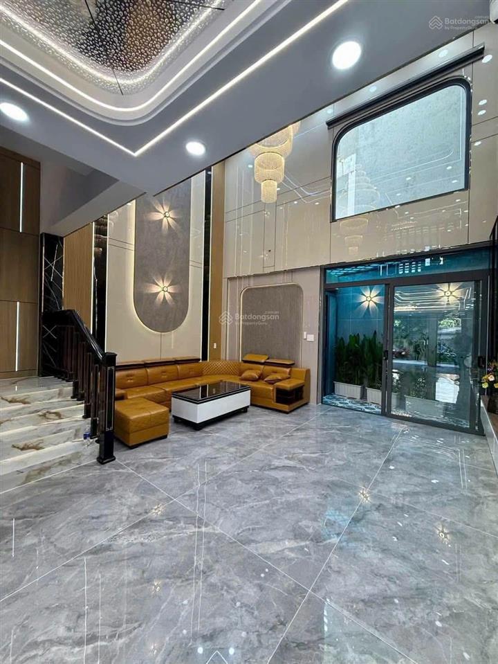 Siêu phẩm đẹp u mê 5,5m x 16m. 4 tầng thang máy. hẻm 8m thông hà huy giáp. ngay cđ điện lực