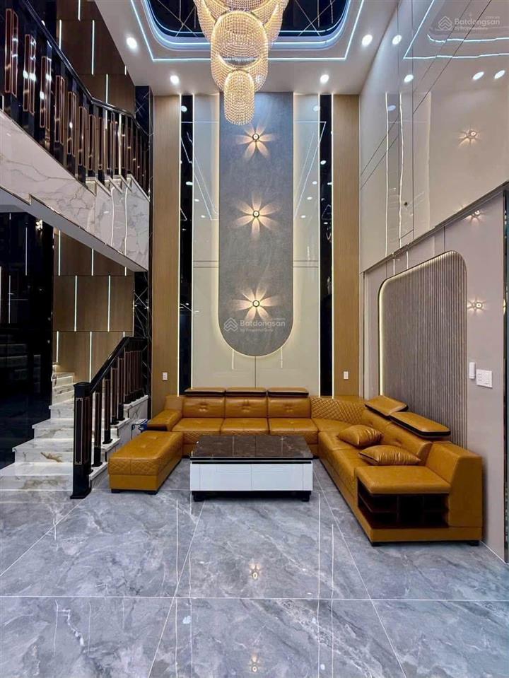 Siêu phẩm đẹp u mê 5,5m x 16m. 4 tầng thang máy. hẻm 8m thông hà huy giáp. ngay cđ điện lực