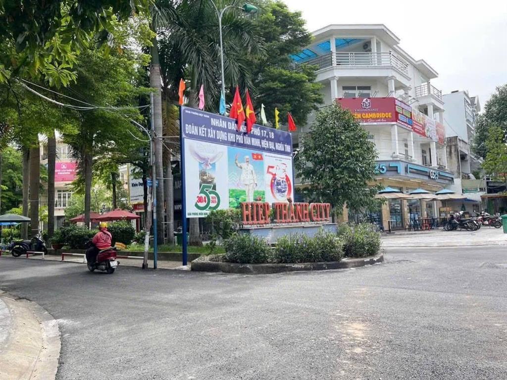 Nhà phố 3 tầng, 7m x 18m. view công viên kdc hiệp thành city