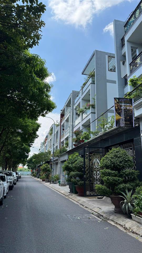 Nhà phố 3 tầng, 7m x 18m. view công viên kdc hiệp thành city