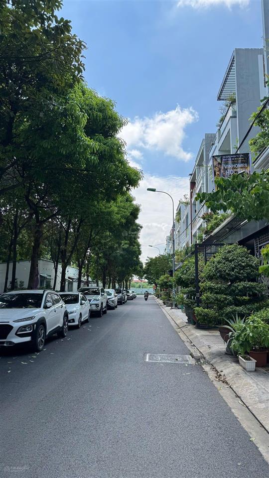 Nhà phố 3 tầng, 7m x 18m. view công viên kdc hiệp thành city