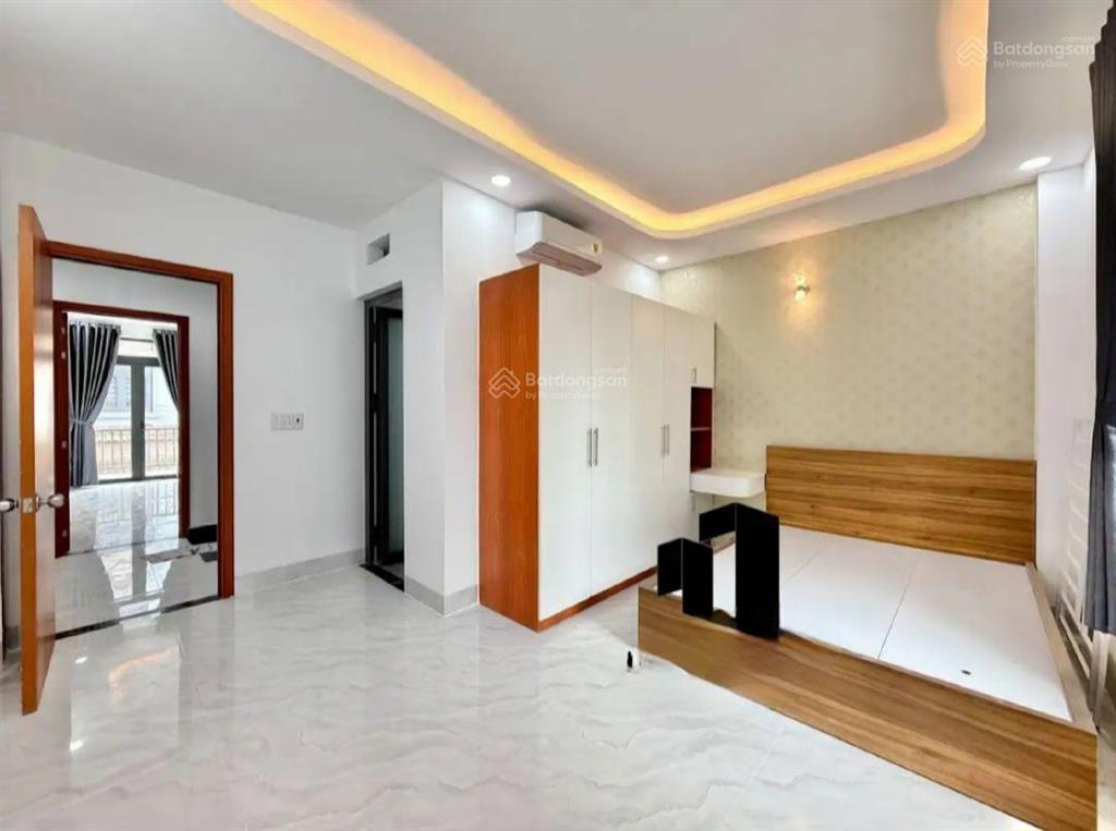 Nhà phố 3 tầng 5m x 15m hẻm xe hơi đường lê văn khương. tặng nội thất