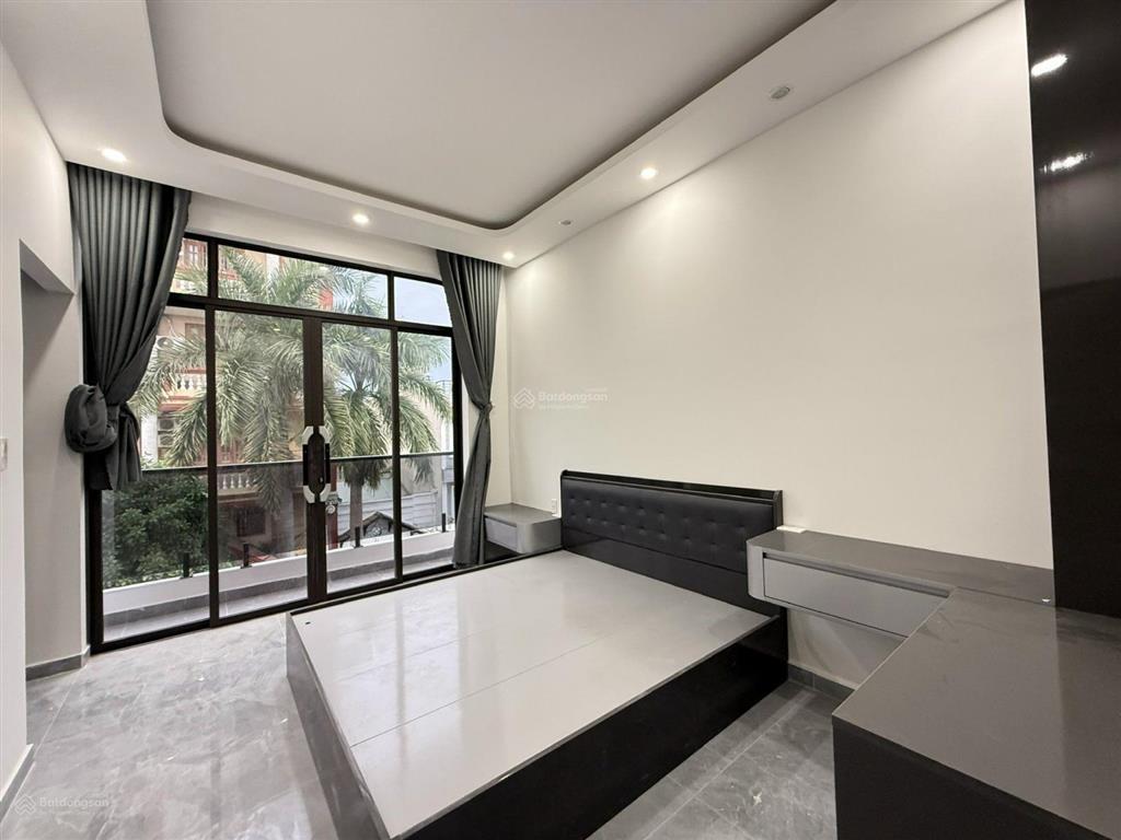 Siêu phẩm 5m x 22m. 3 tầng có thang máy. góc 2mt nhựa 8m thông 1/ lê văn khương