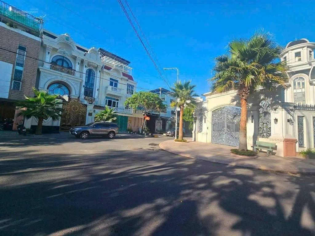 Lô đất đẹp 7m x 20m. 140m2 khu biệt thự phú nhuận đường lê thị riêng