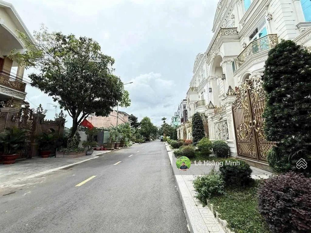Lô đất rẻ đẹp 10m x 18m. 180m2 khu biệt thự phú nhuận. 1/ đường lê thị riêng