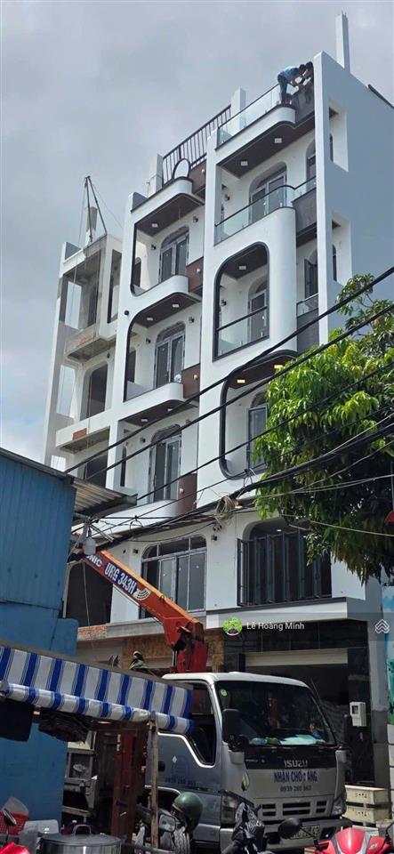 Siêu phẩm 4m x 20m, xây 5 tầng thang máy mặt tiền đường thới an 12