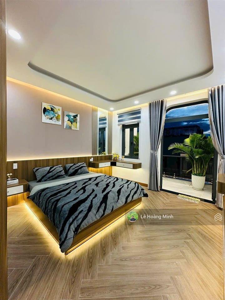 Siêu phẩm 4m x 20m, xây 5 tầng thang máy mặt tiền đường thới an 12