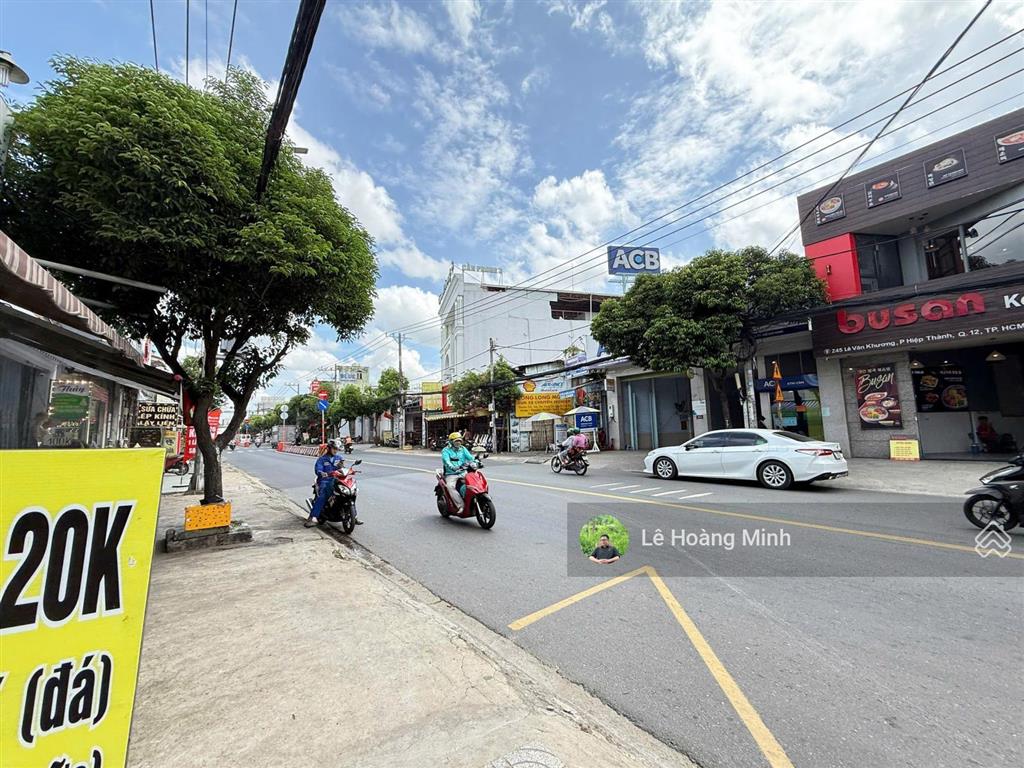 Nhà phố 5m x 22m, xây 1 lầu 1 tum mặt tiền đường lê văn khương. sát bên ngân hàng acb