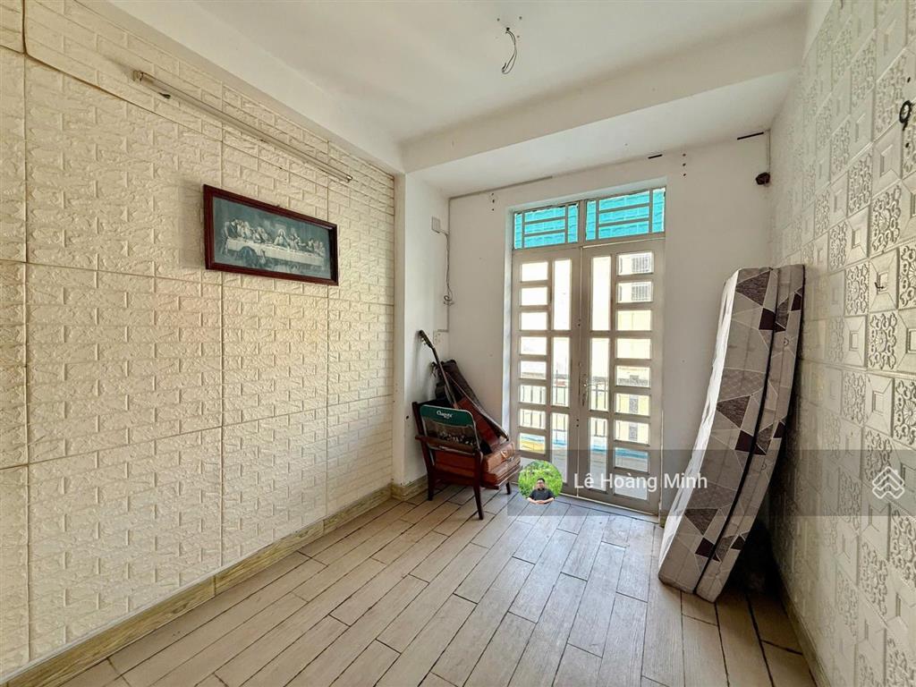 Nhà phố shr đúc 3 lầu hẻm xe hơi đường nguyễn thị kiểu. ngay trường lê văn thọ. sát gò vấp