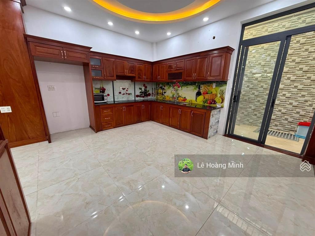 Nhà phố 5m x 18m. 1 hầm 3 tầng. kdc hiệp thành city. nguyễn thị búp