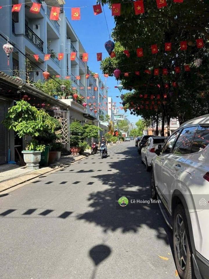 Nhà phố 5m x 18m. 1 hầm 3 tầng. kdc hiệp thành city. nguyễn thị búp