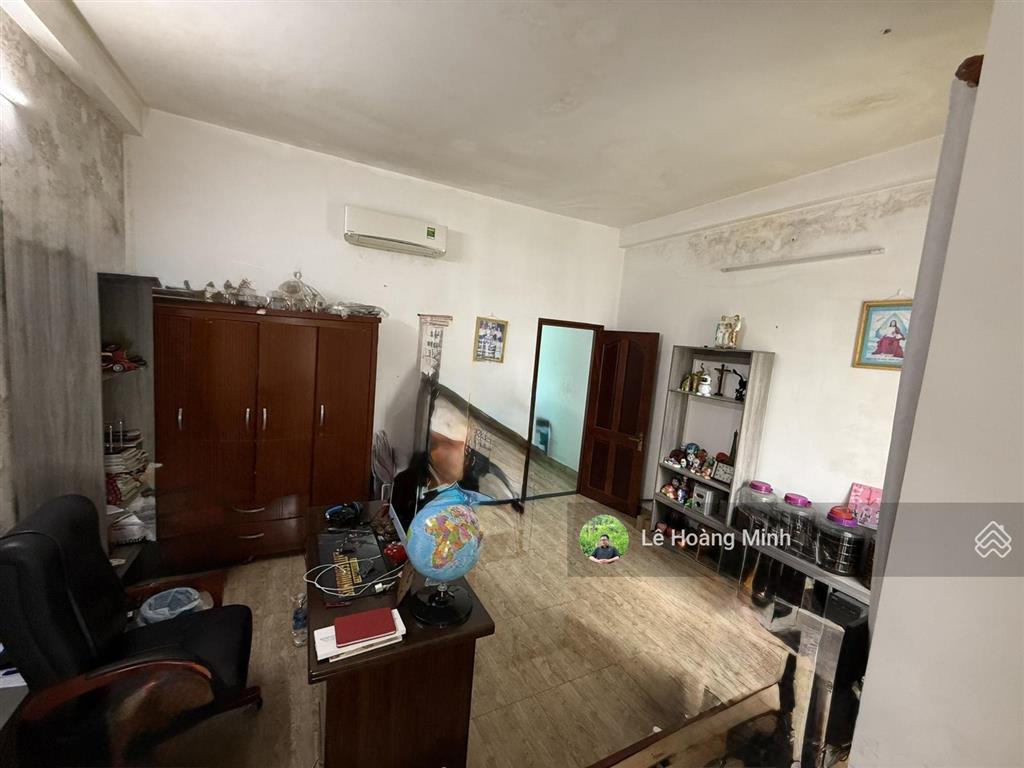 Nhà phố 3 tầng 5,2m x 20m. hẻm 8m đường tân thới hiệp sát gò vấp